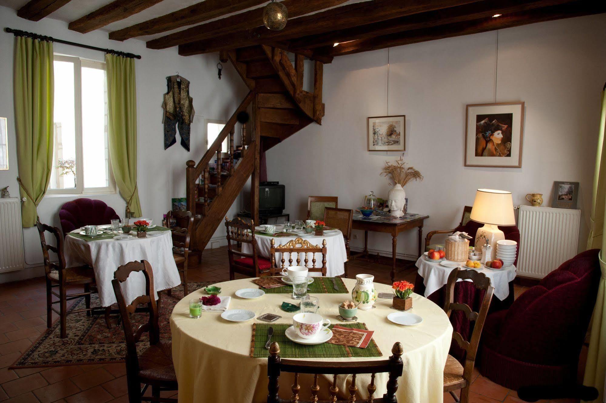 La Demeure Saint-Ours Bed and Breakfast Loches Εξωτερικό φωτογραφία